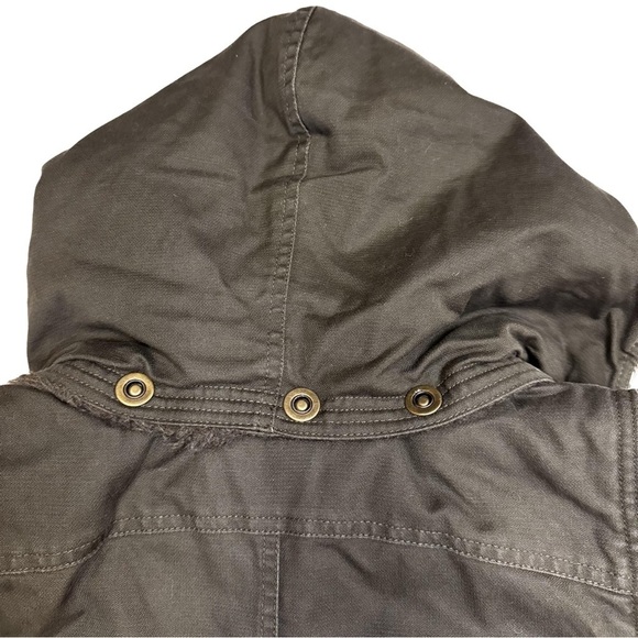 Coffee Shop Vest Size Medium
Olive Green Fleece Lined Snap Button Utility NWT - Picture 12 of 17